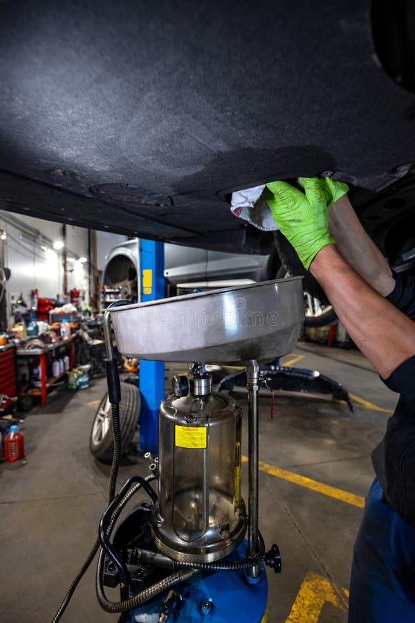 Oil Change & Leak Fix